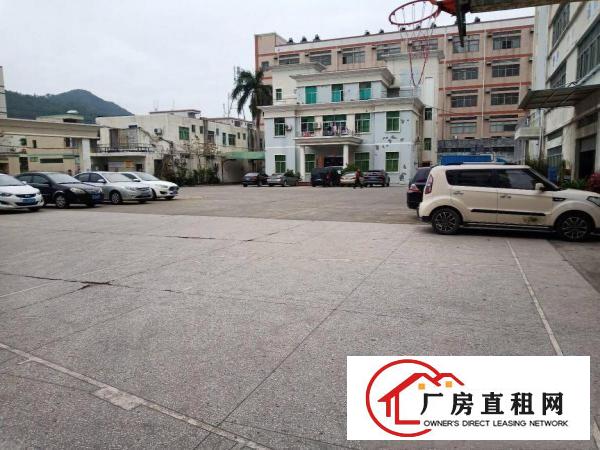 
		205国道边标准一楼厂房650平出租，有空地
	