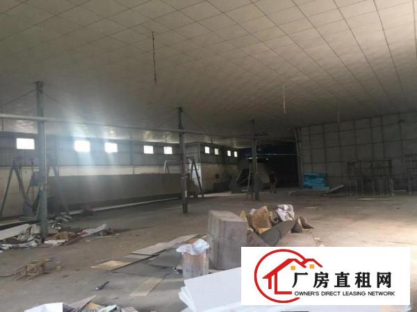 
		秋长路口新出钢结构厂房2150，1000，450平米出租
	