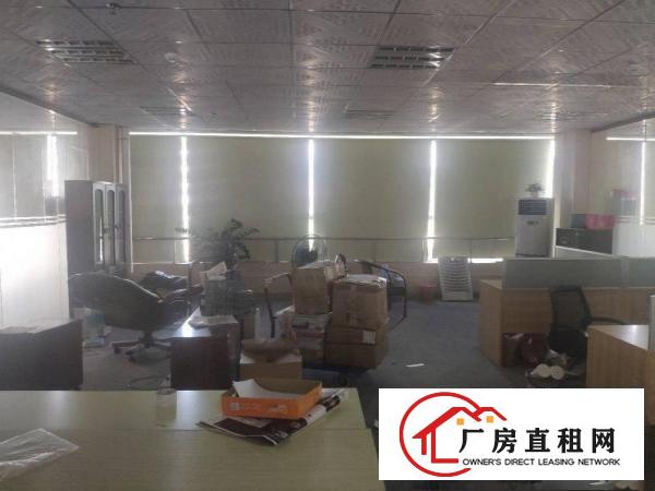 
		三和开发区原房东无公摊有证件28000平方厂房3万空地出租
	