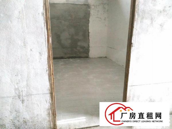
		出租江北新区江北报业大厦旁厂房312平米
	
