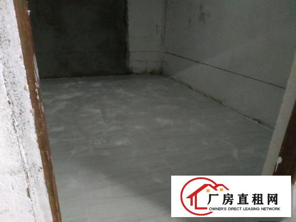 
		出租江北新区江北报业大厦旁厂房312平米
	