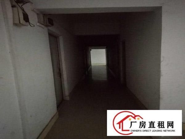 
		可做公寓江北整栋1楼商铺2楼办公3-5楼共50个单间
	