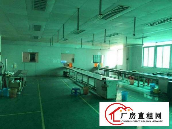 
		小金口原房东独院厂房3600平方出租，宿舍900方
	