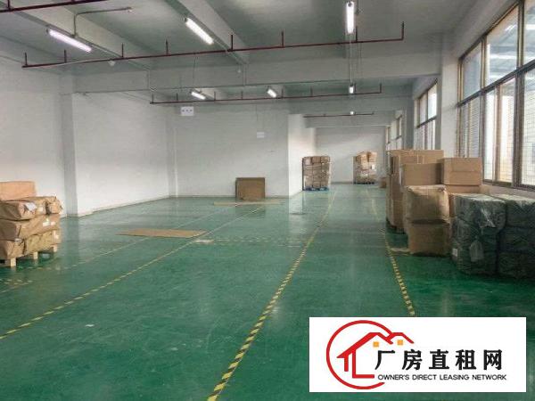 
		潼湖全新厂房双电梯厂房3200平出租
	