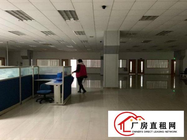 
		潼湖全新厂房双电梯厂房3200平出租
	