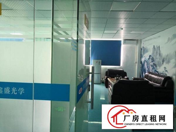 
		仲恺潼侨刚空出500平标准楼上厂房出租，带吊顶地坪漆，无公摊
	
