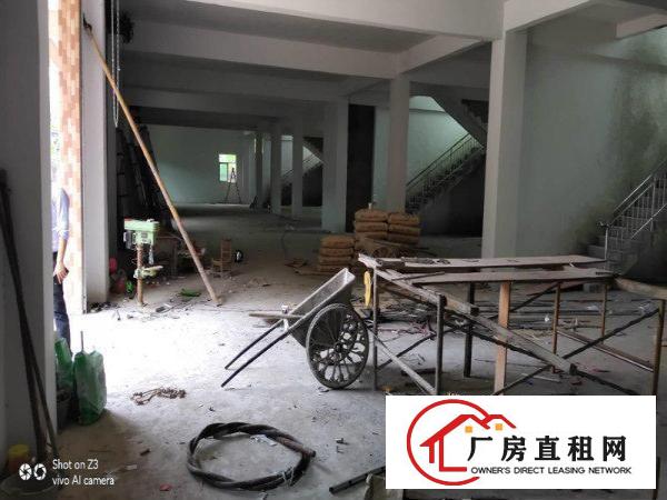 
		三栋镇工业园独栋一楼1100平米厂房出租空地大
	
