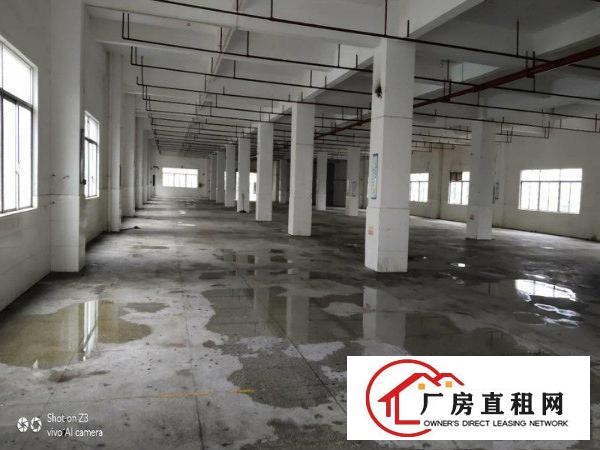 
		三栋镇工业园一楼2400平米厂房出租靠路边有红本
	