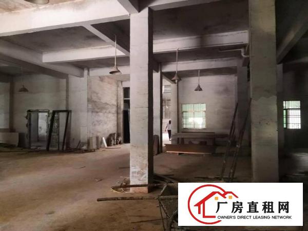 
		惠东县白花谟岭1400平米铁皮房8元出租
	