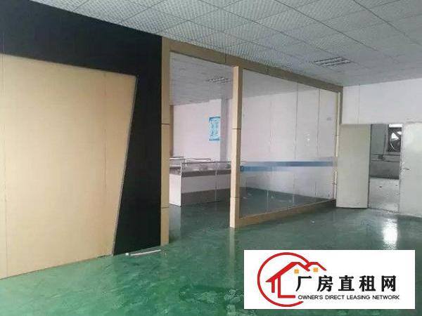 
		罗阳上塘1楼450平厂房原房东分租，现成主线装修办公室
	