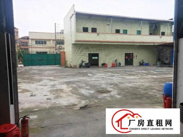 
		石湾经典小独院单一层厂房2900方，现成五金环评，水电费自交
	