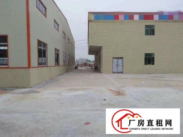 
		石湾新出国土证单一层2500方，滴水9米，附近无居民
	