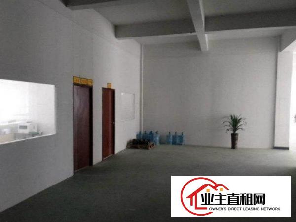 
		博罗长宁标准二楼1350平厂房，双电梯电大形象好出租
	