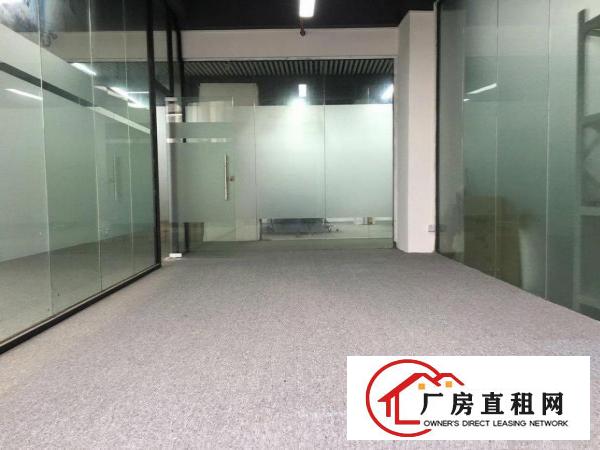  靠近服装市场，电商优选