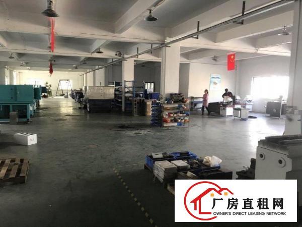  虎门镇北柵村小独院三层，2吨电梯，一楼5米高。