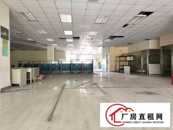  北面现有楼上精装修厂房800平方水电齐全可办环评货梯直达