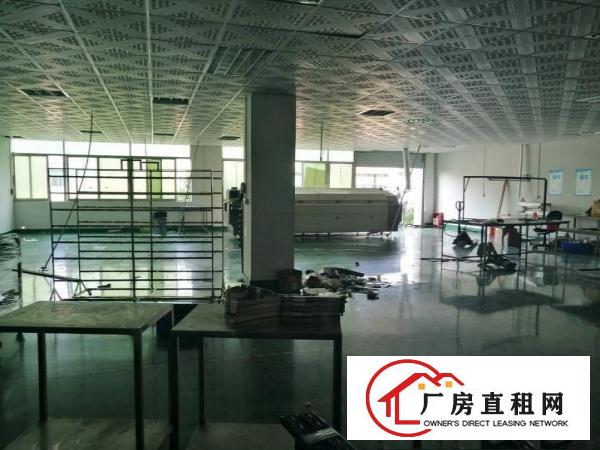  虎门北栅新出二楼800平水电齐全，办公室带精装修厂房出租！