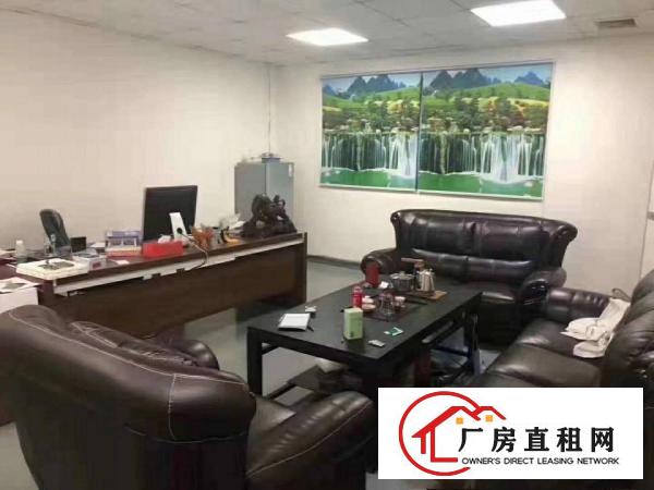  虎门原房东分租楼上一整层1500平厂房出租！