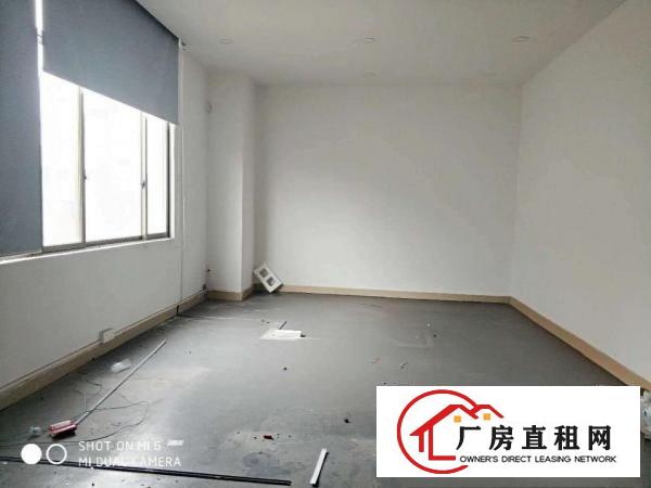  长安霄边振安路旁原房东厂房整层500平厂房出租水电齐全