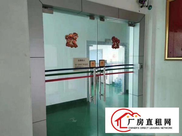  出租长安长安中心区楼上1800平精装修水电齐全可分