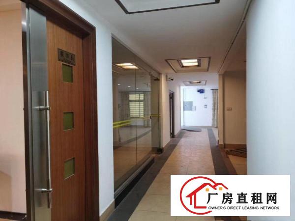  长安太安路旁新出楼上500平带豪华装修厂房