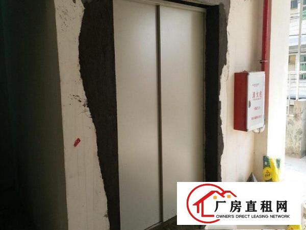  长安新出原房东独门独院190平全新地平漆楼上厂房招租