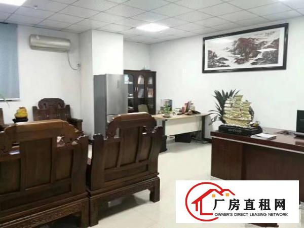  长安镇厦边出租二楼带办公室精装修厂房420平配套齐全可分租