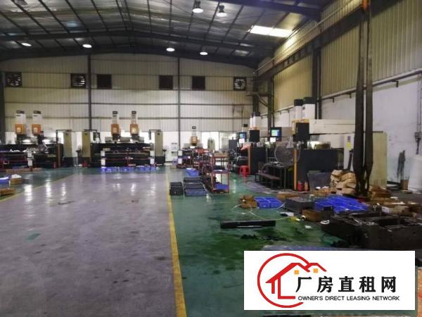  乌沙实业客分租单一层钢构实际面积450平方，高8米，现成行车