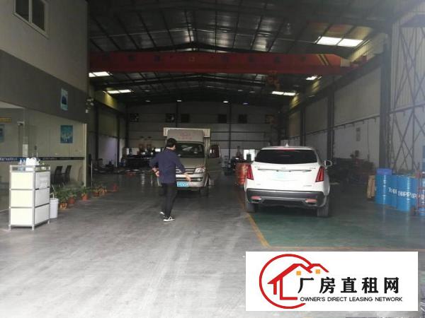  乌沙实业客分租单一层钢构实际面积450平方，高8米，现成行车
