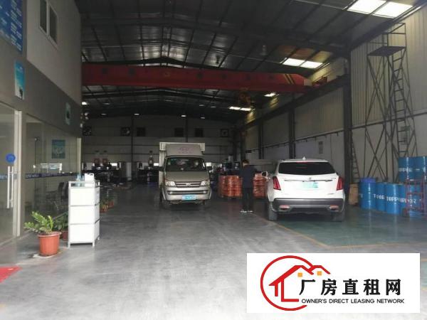  乌沙实业客分租单一层钢构实际面积450平方，高8米，现成行车