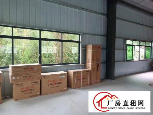 长安新出全新钢构880平厂房出租，靠近山边，接受所有行业