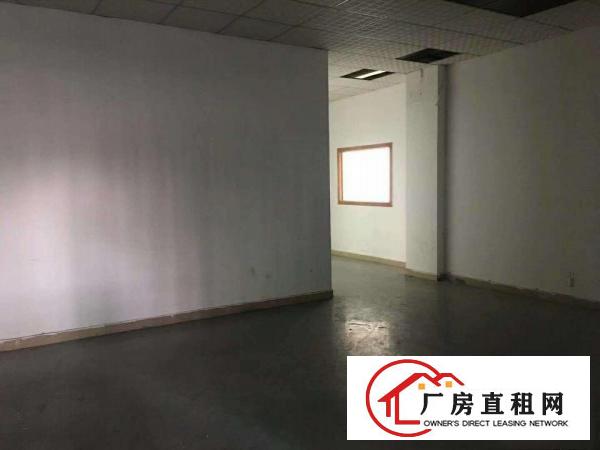  长安镇厦边新出原房东厂房400平方，带有豪华装修，水电齐全！