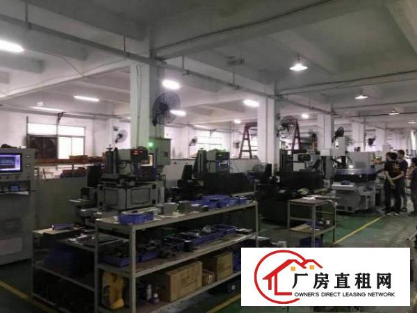  长安镇厦边工业区出租一楼带办公室1000平厂房水电到位可分租