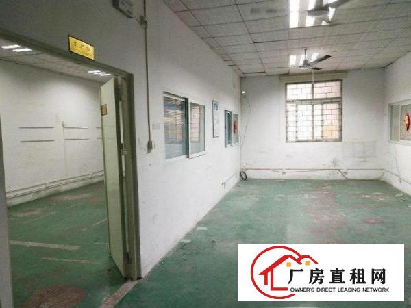  长安乌沙大润发旁新出楼上水电齐全小面积厂房350平出租