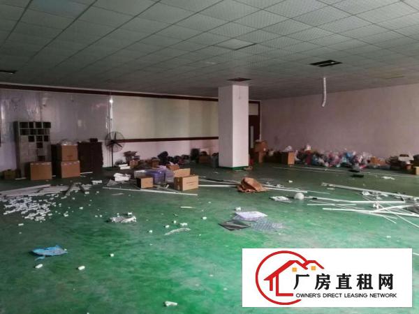  现成天花吊顶装饰长安镇出租二楼550平厂房格局好可分租