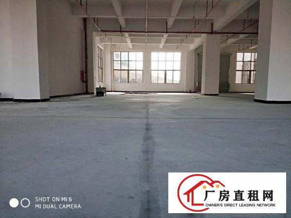  长安镇霄边产业园出租全新二楼750平厂房形象好设施齐全可分租