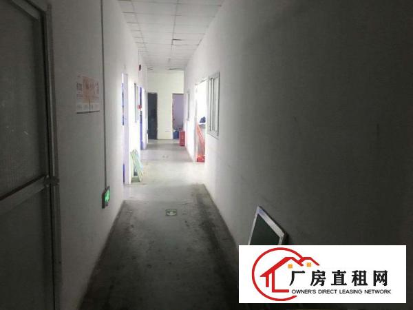  长安宵边楼上新出680平厂房出租可办环评带办公室带货梯