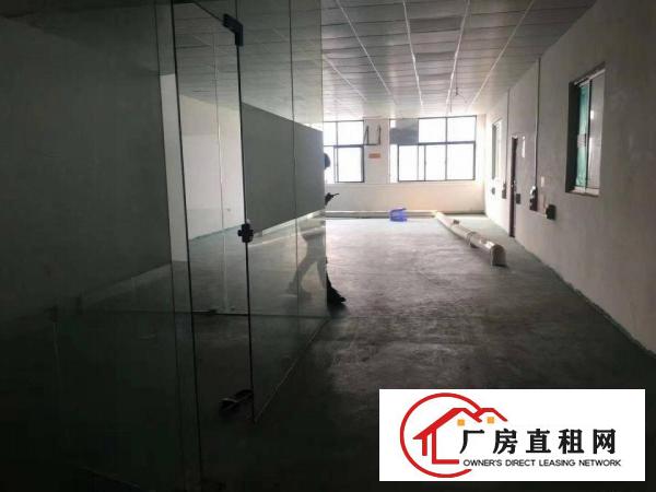  乌沙楼上210平方，水电齐全，带办公室