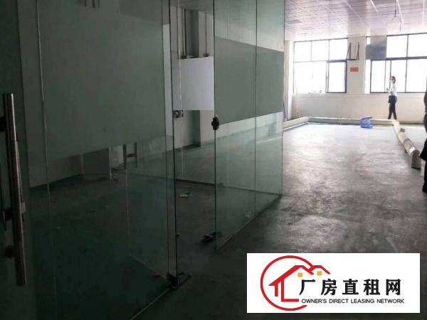  乌沙楼上210平方，水电齐全，带办公室