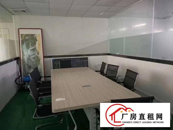 厦边新出二楼带豪华装修900平方米厂房出租