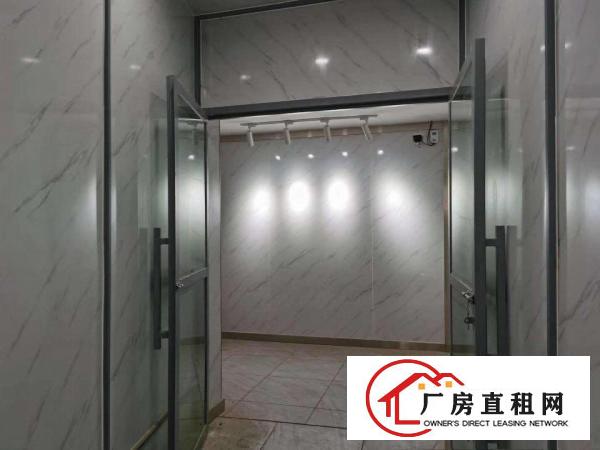  新盘播报长安镇上沙社区主路边二楼新出500平米豪华装修厂房