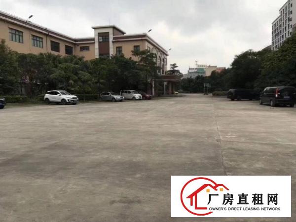  长安新出二楼3000平方，可以分租，带地坪漆现成办公室