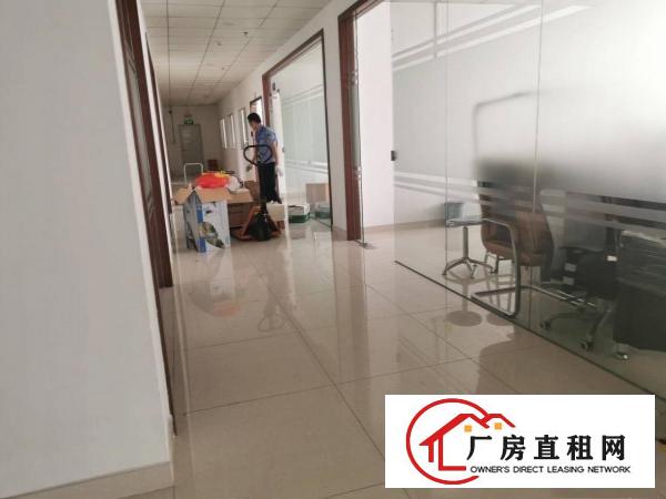  长安奔驰4S店边新出一楼2200平空地巨大