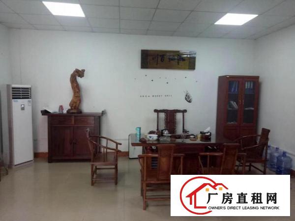  靓房出租！现成豪华办公室装修，车间水电齐全。