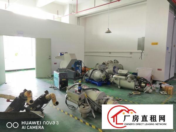  乌沙博越五金城边2楼1300平有装修现成行车出租