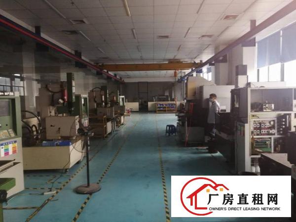  长安新出一楼二楼各3200平带百万装修厂房！