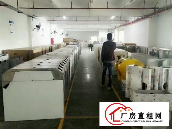  现成装修全部保留长安镇乌沙出租1000平可办环评可分租