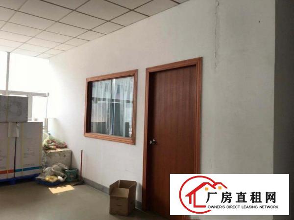  锦厦新空出楼上2100方带全新标准两吨货梯人流集中，交通方便
