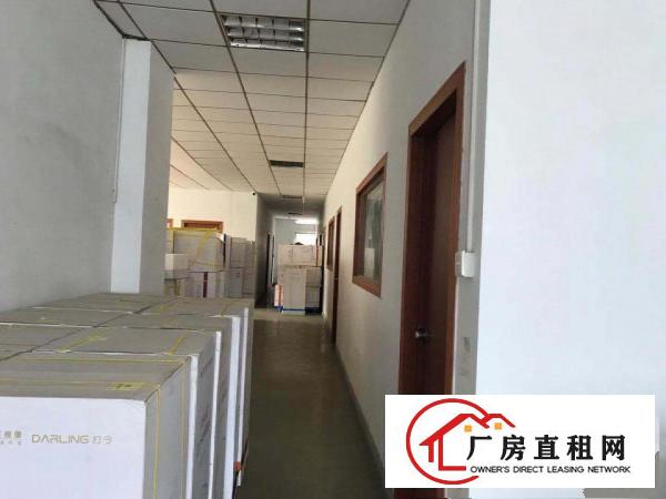  锦厦新空出楼上2100方带全新标准两吨货梯人流集中，交通方便