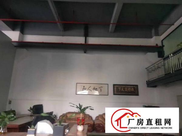  长安乌沙实业客转租带现成行车厂房一楼500平方，层高6米